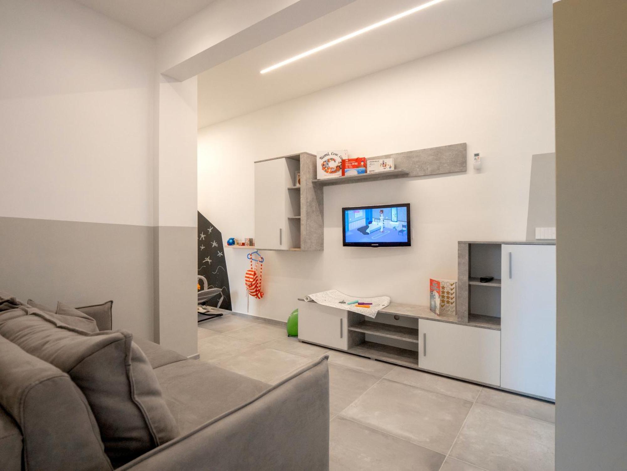 Babyaccomodation Family Bright Pietra Ligure Extérieur photo