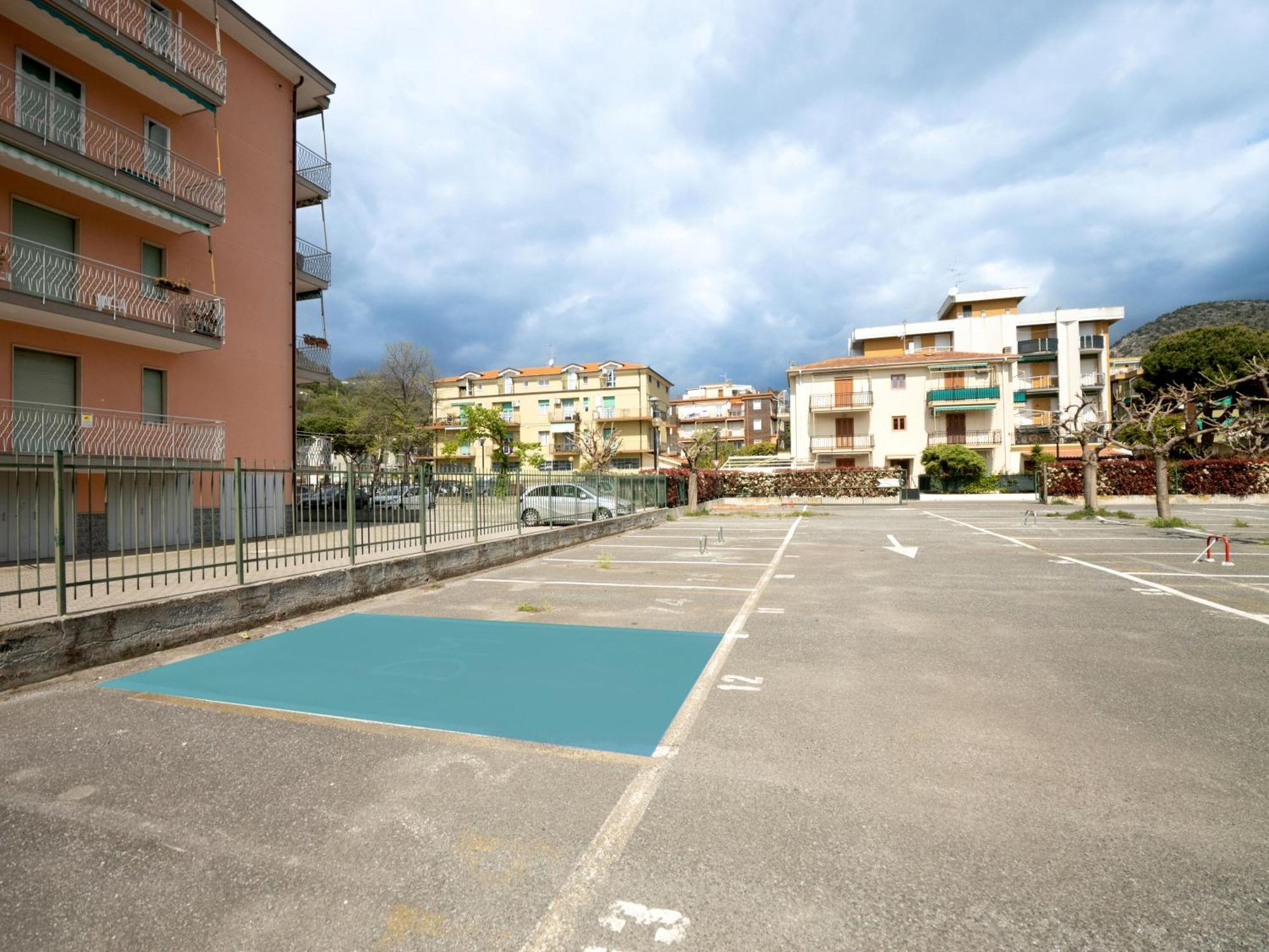 Babyaccomodation Family Bright Pietra Ligure Extérieur photo