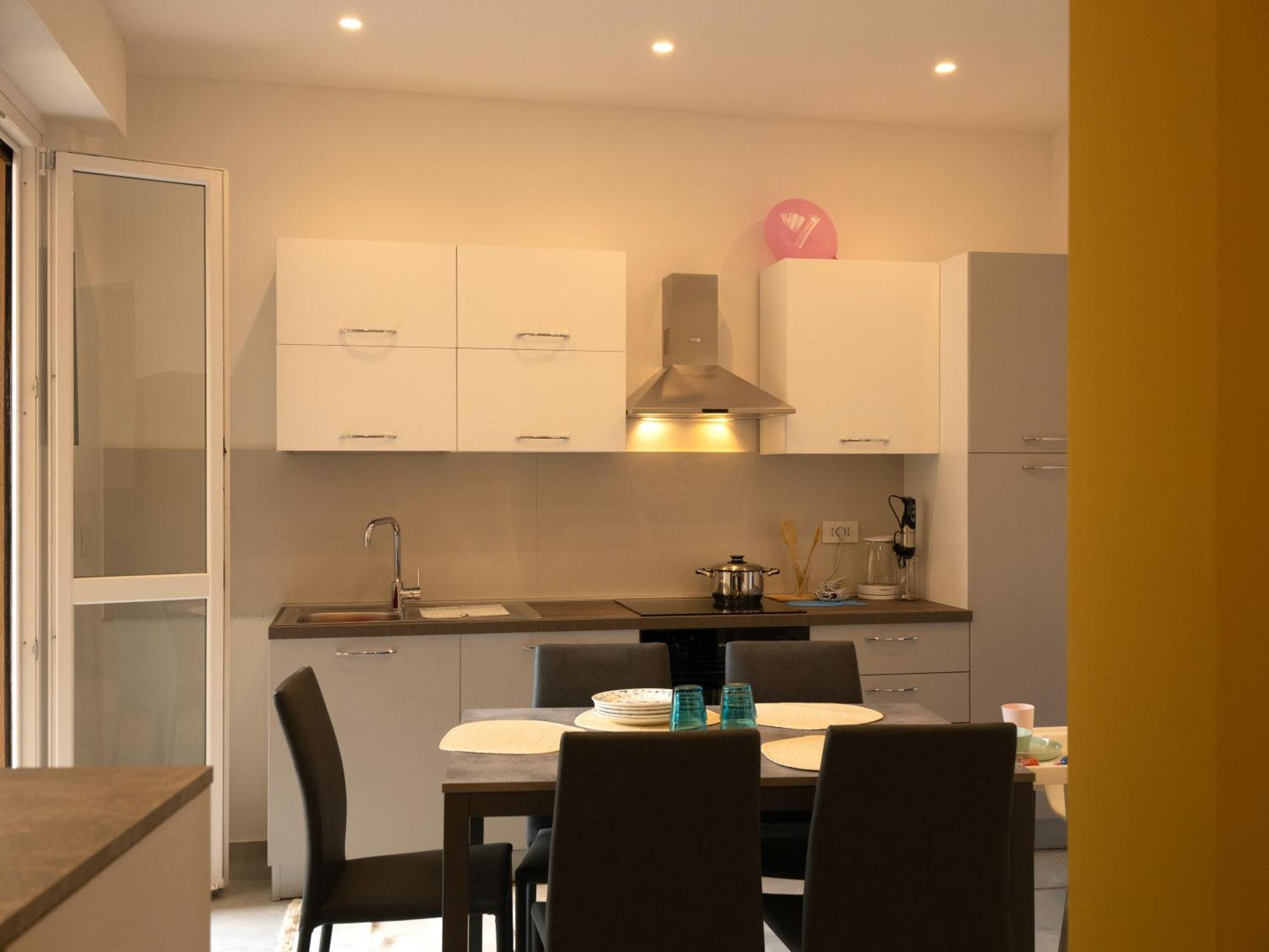 Babyaccomodation Family Bright Pietra Ligure Extérieur photo
