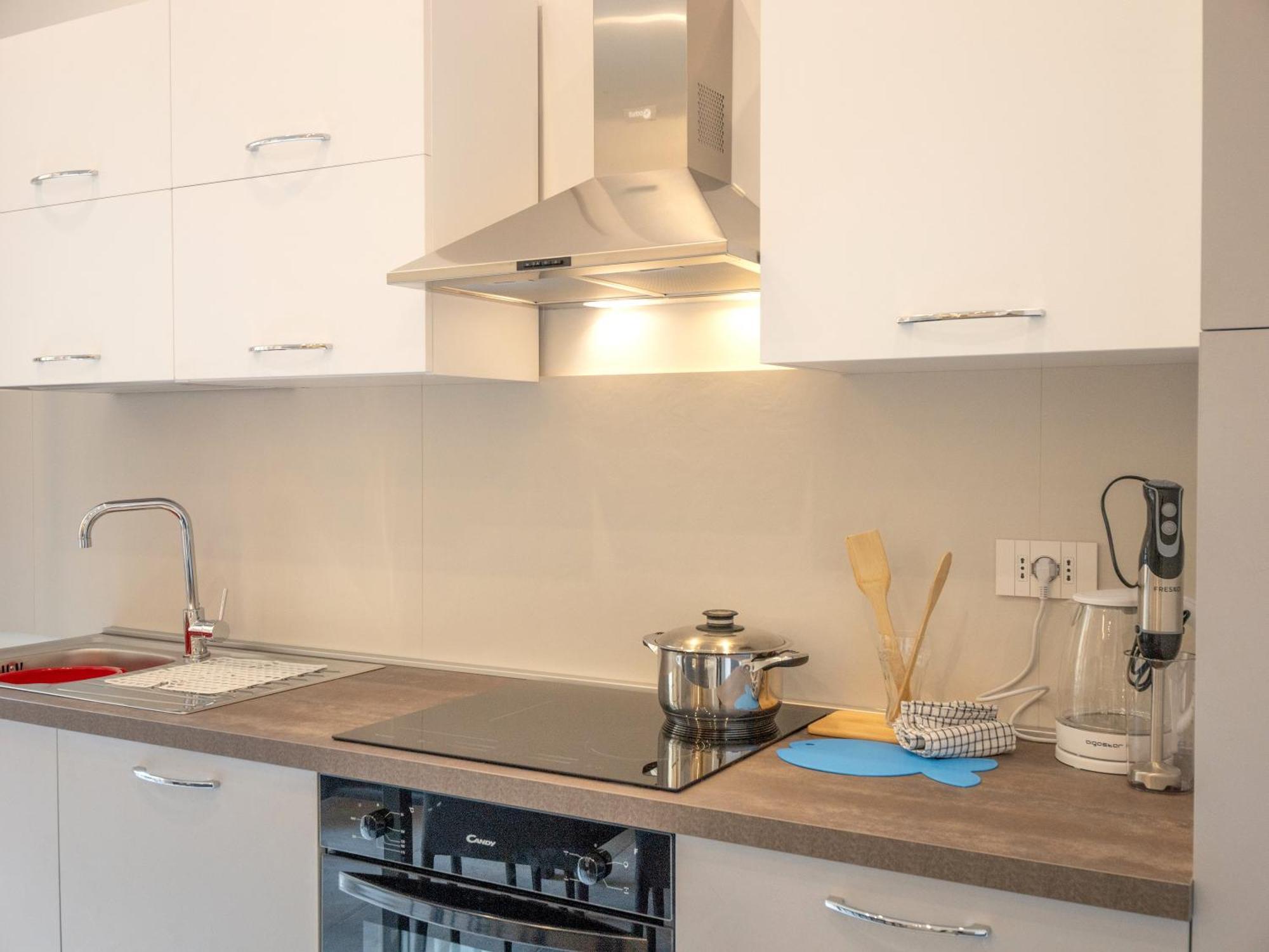 Babyaccomodation Family Bright Pietra Ligure Extérieur photo