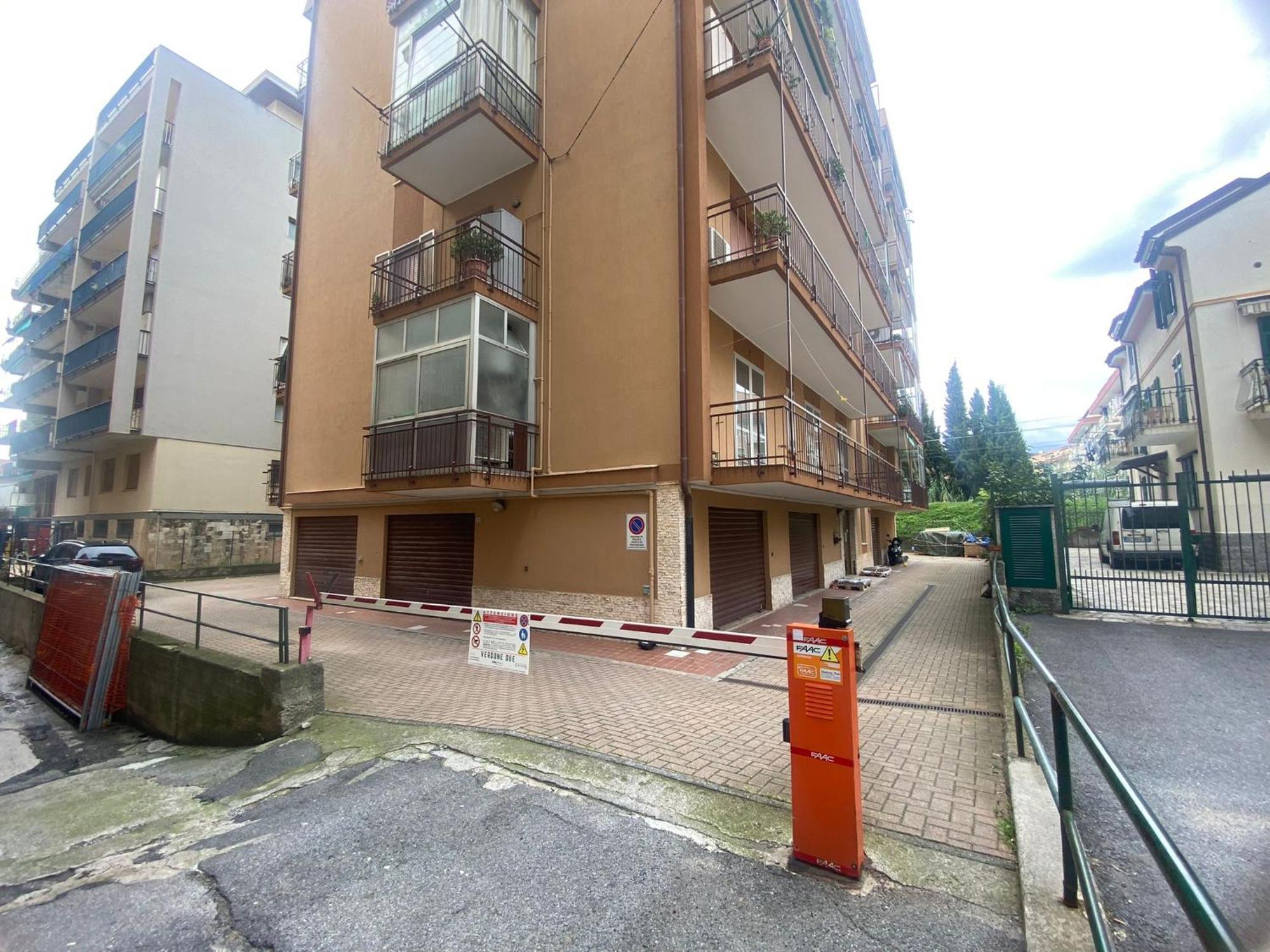 Babyaccomodation Family Bright Pietra Ligure Extérieur photo